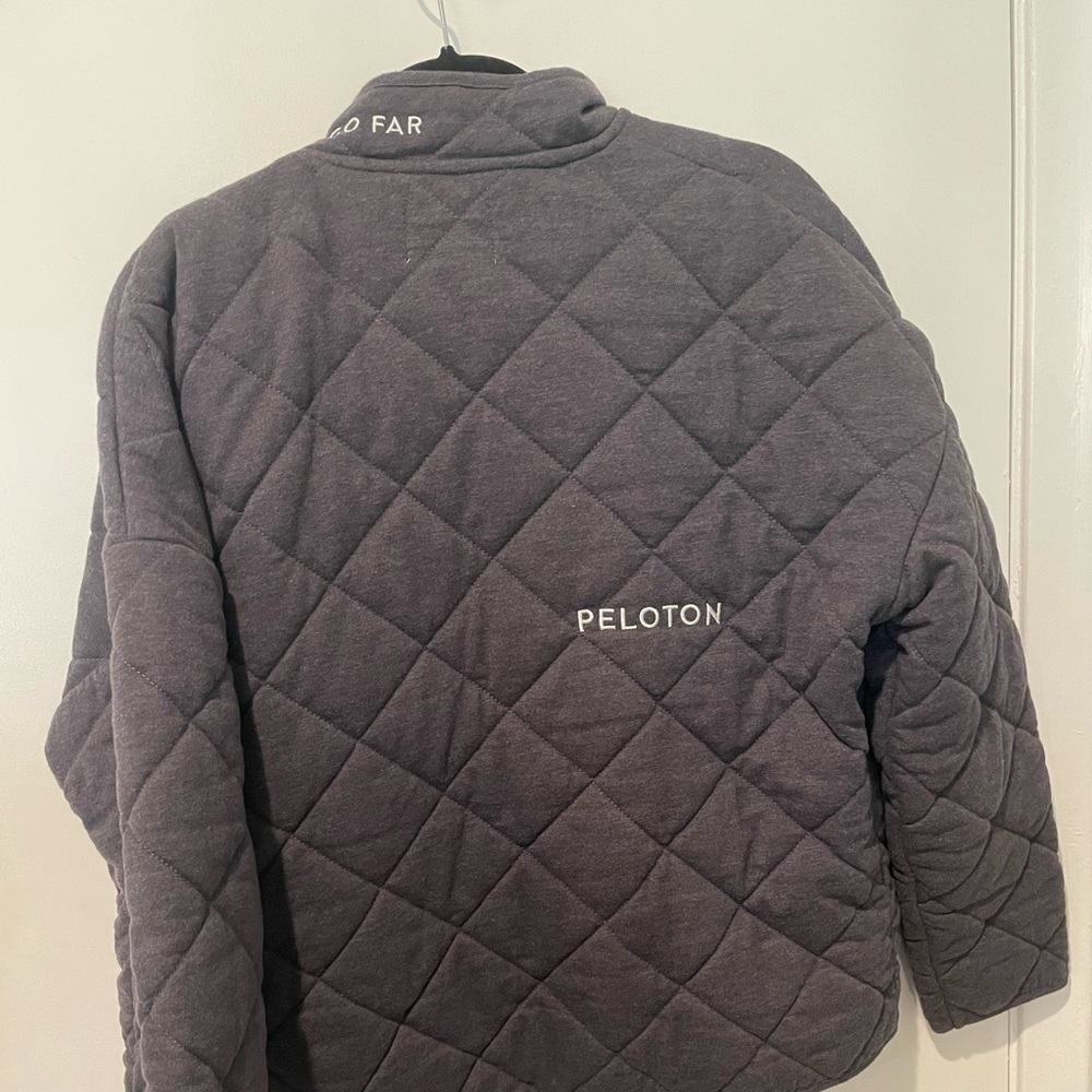 Peloton Quilted Snap Button Jacket - Large - image 4